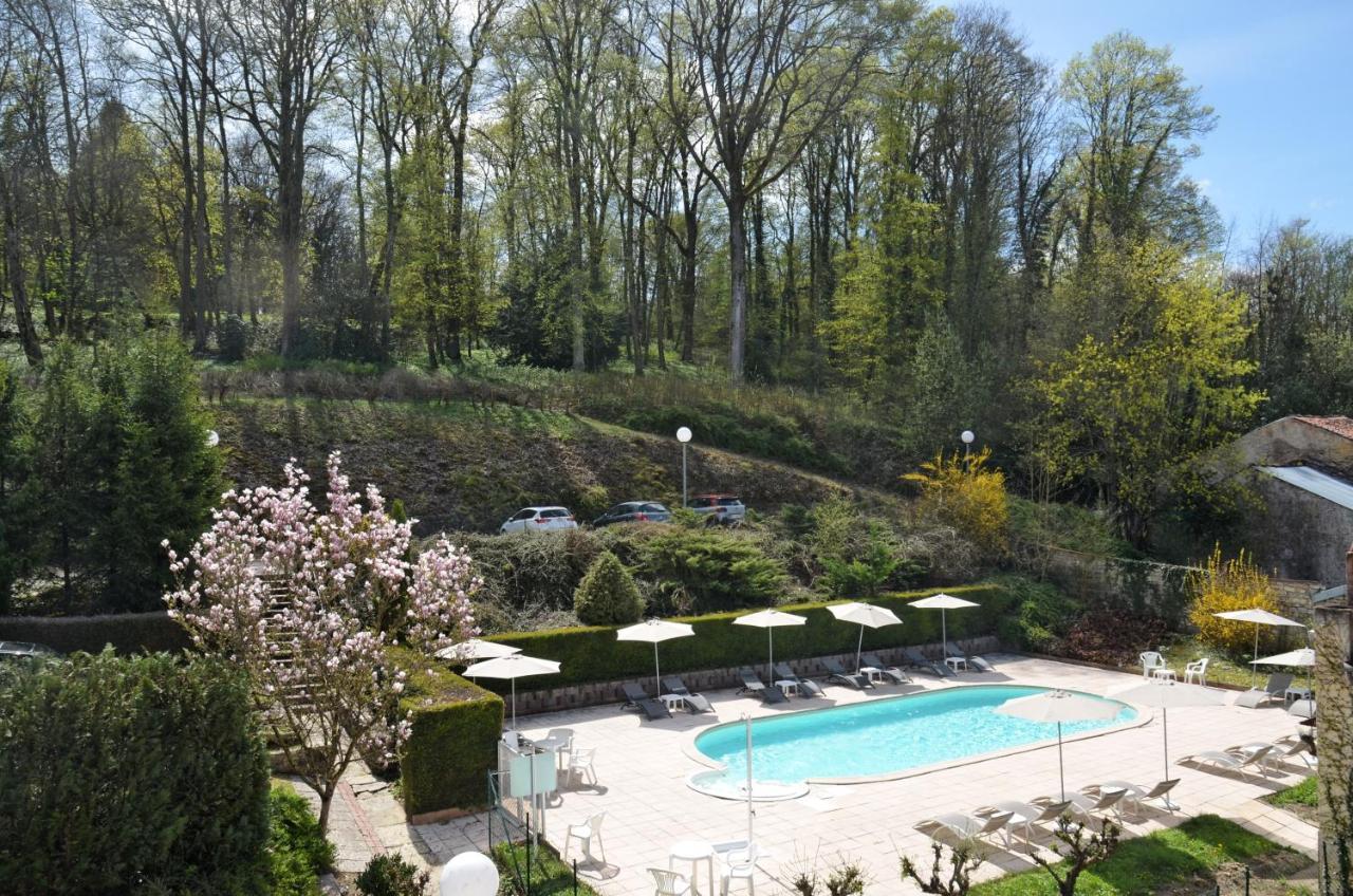 Hotel Et Studios D'Orfeuil Bourbonne-les-Bains Exterior foto