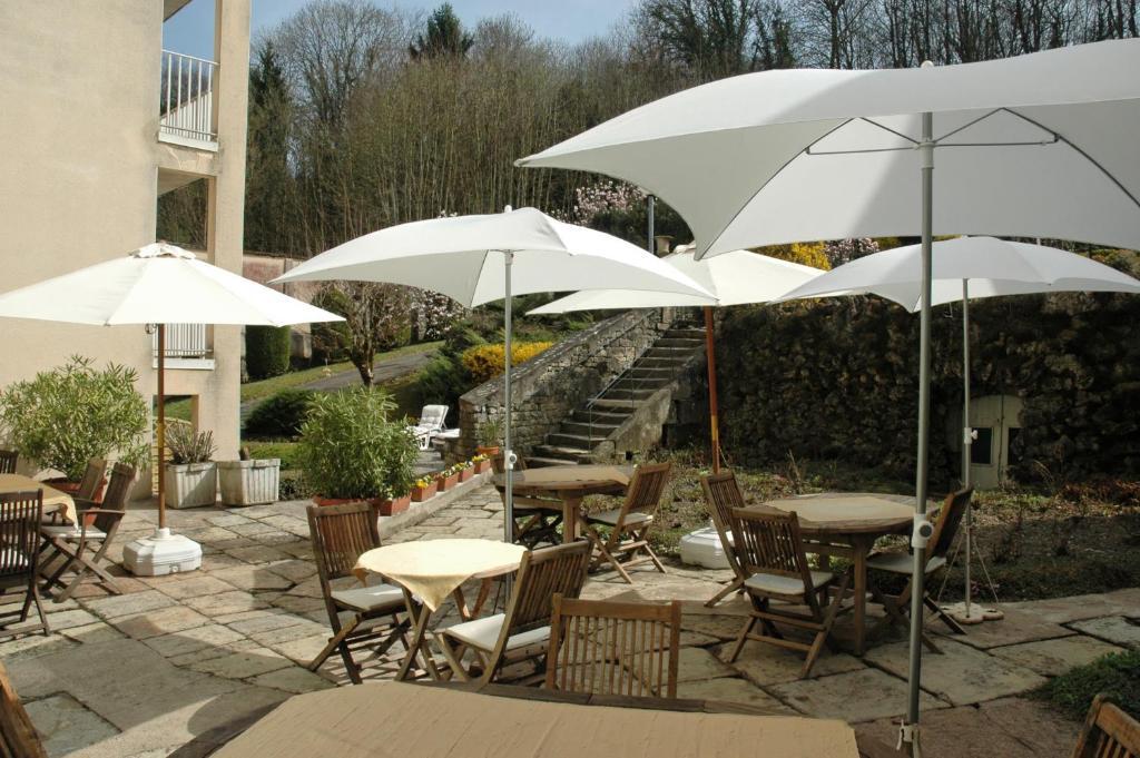 Hotel Et Studios D'Orfeuil Bourbonne-les-Bains Exterior foto