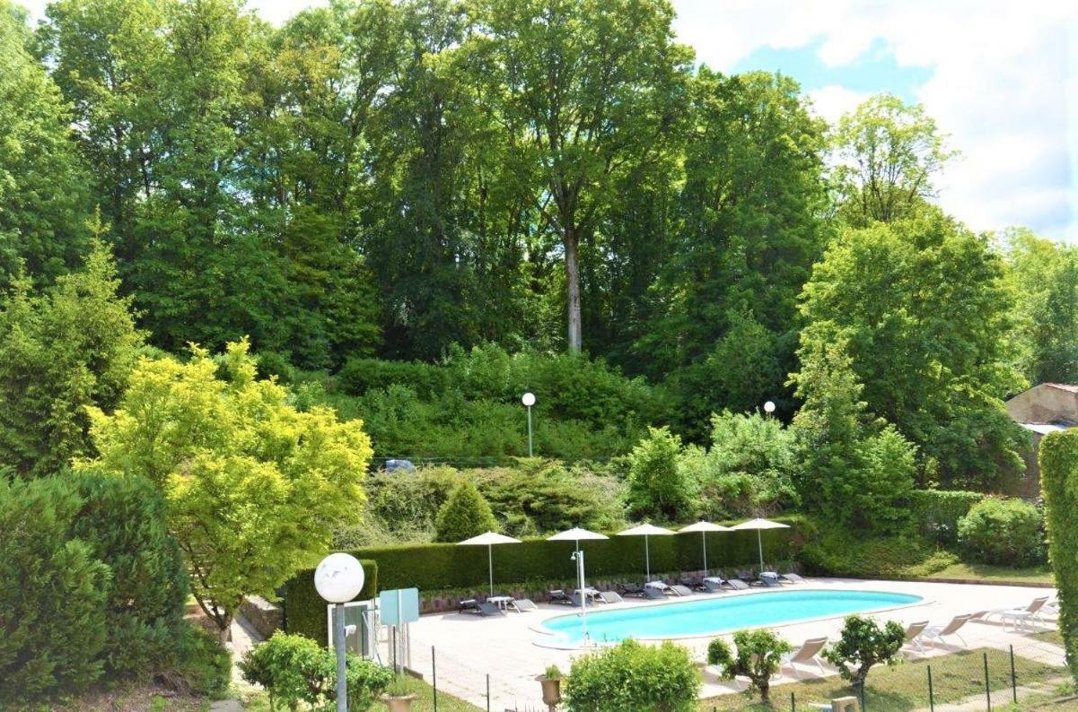 Hotel Et Studios D'Orfeuil Bourbonne-les-Bains Exterior foto